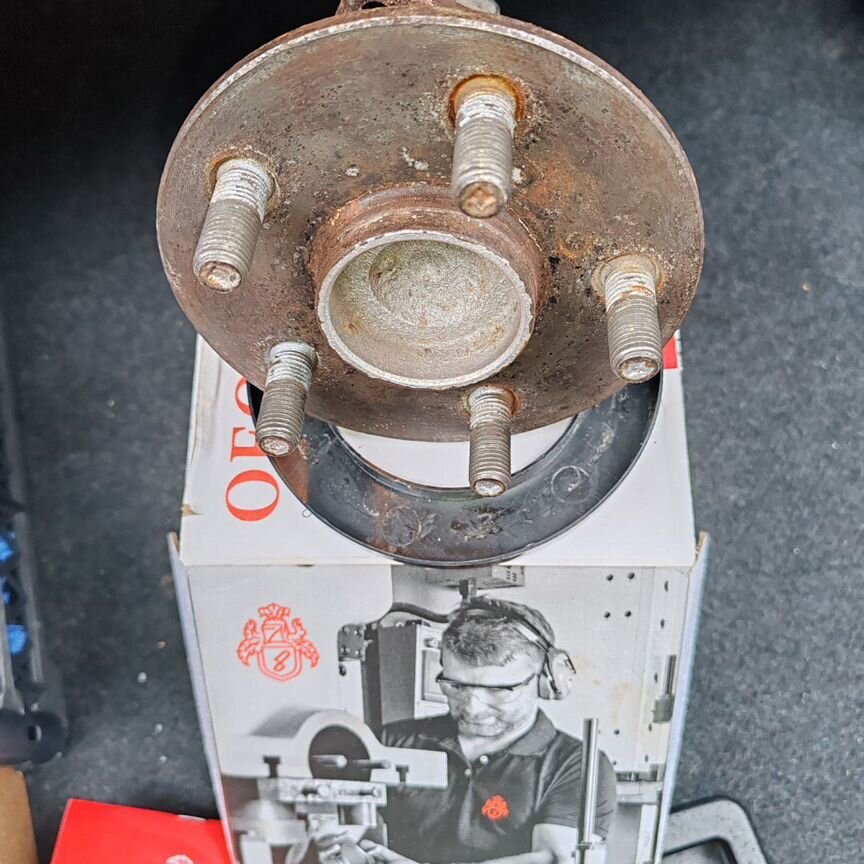 toyota avensis - Купить автозапчасти у проверенных продавцов