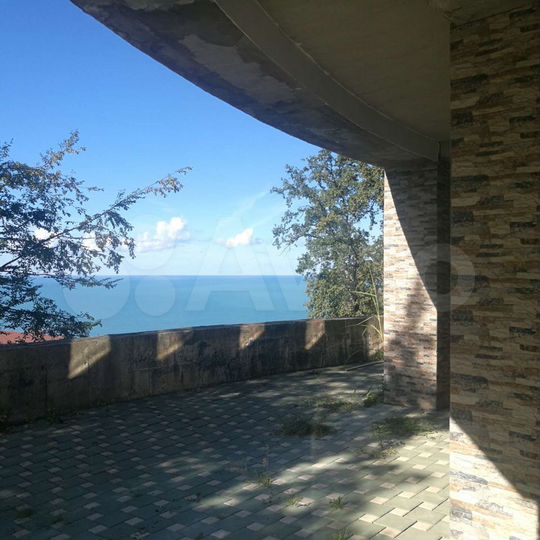 Дом 470 м² на участке 8 сот.