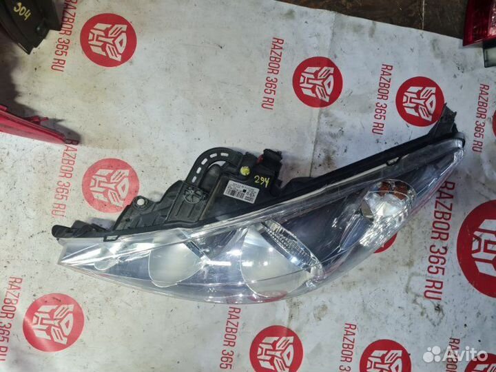 Фара галоген левая Peugeot 207 хетчебек EP6 EUR 5