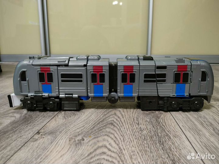 Тобот Атлон Метрон