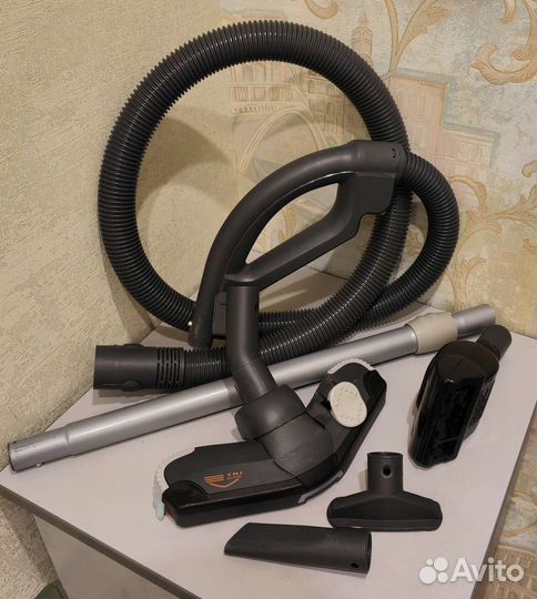 Пылесос Philips FC8952