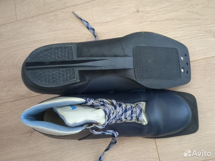 Лыжные ботинки Botas tour BXC107