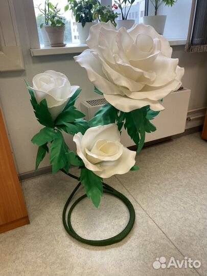 Розы из изолона