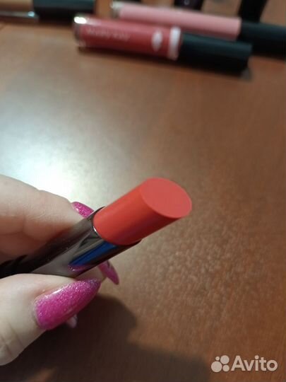 Помада,Mary Kay