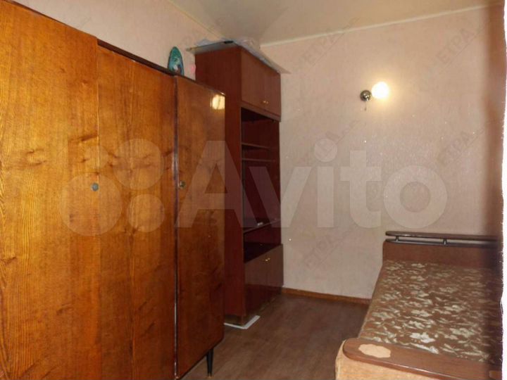 2-к. квартира, 40 м², 1/3 эт.