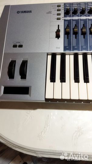 Синтезатор Yamaha motif ES 6