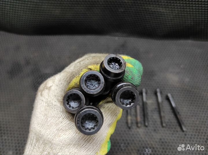 Болты гбц Mercedes m111