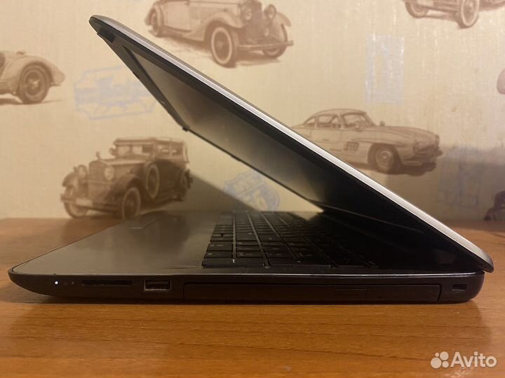 Ноутбук HP 4 Ядра/4gb/2 Видеокарты/FullHD