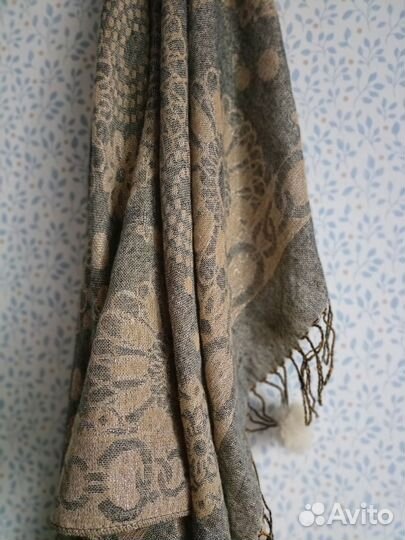 Шарфы и палантины