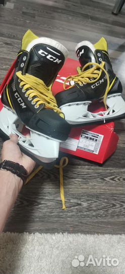 Коньки хоккейные