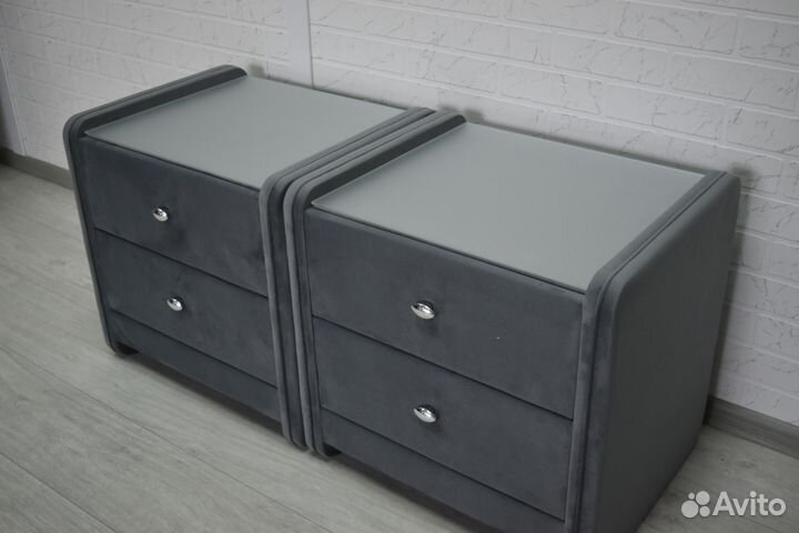 Прикроватные тумбы