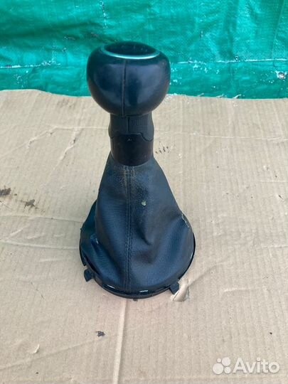 Рукоятка кулисы кпп Skoda Fabia Шкода Фабия 2010г