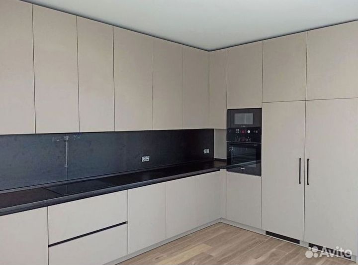 Кухонный гарнитур угловой в потолок на заказ