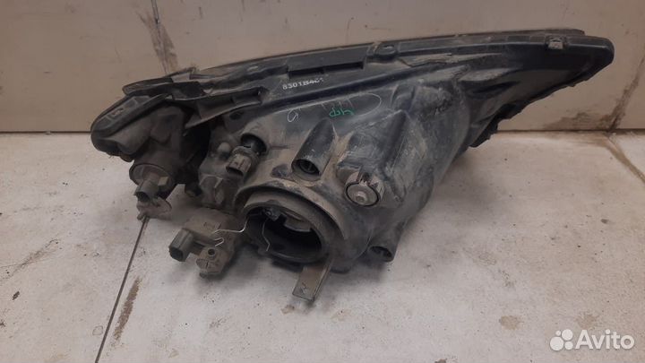 Фара левая Mitsubishi L200