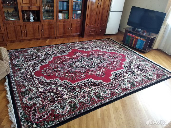 Ковер 3.3 х 2.4 метра