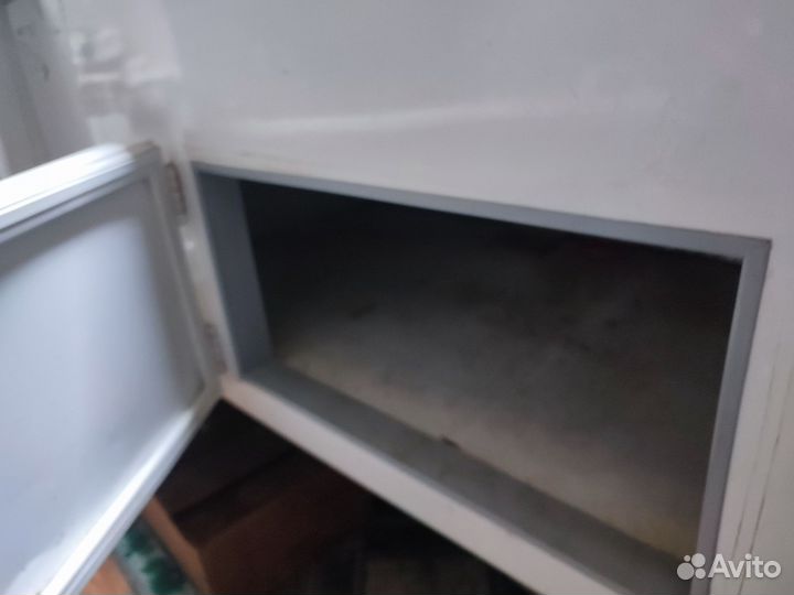 Холодильная витрина б/у