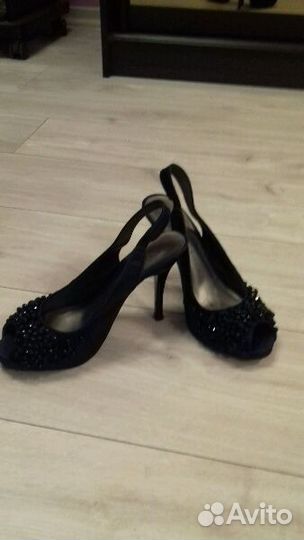 Босоножки вечерние