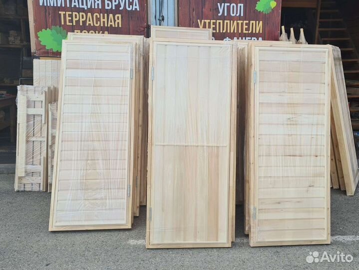 Дверь из липы для бани с петлями и коробкой