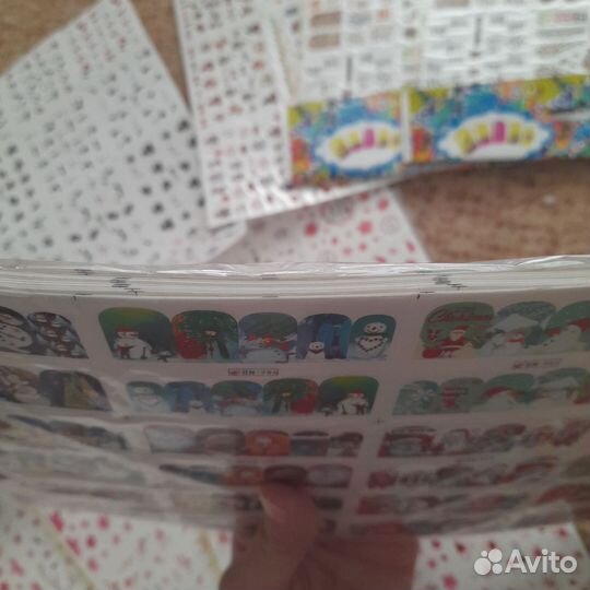 Коробка слайдеров для маникюра. Очень много