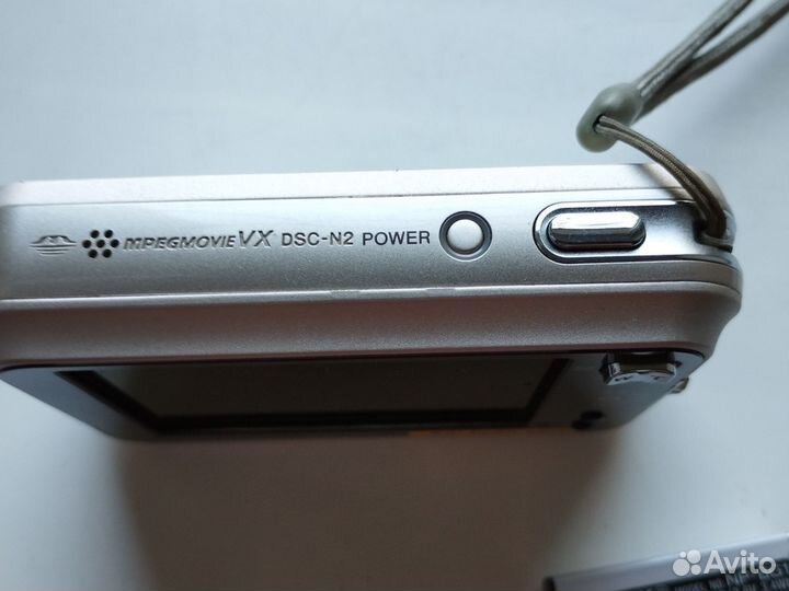 Компактный фотоаппарат Sony Cyber-shot DSC-N2