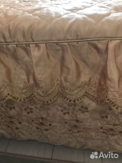 Покрывало и шторы с ламбрекеном