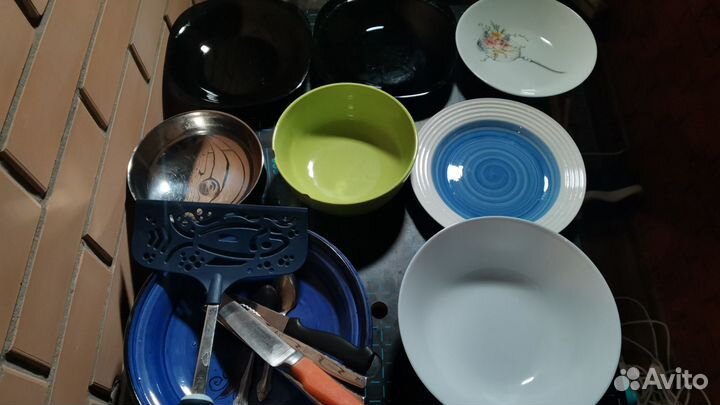 Посуда (Чашки, стаканы, миски, тарелки, утварь)