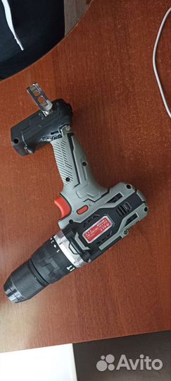 Ударная дрель шуруповерт