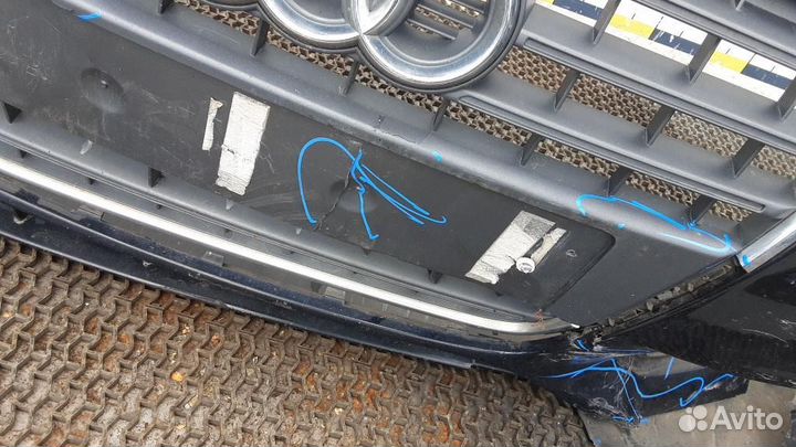 Бампер передний Audi A4/RS4/S4