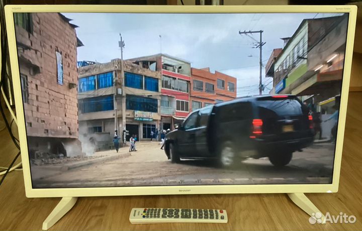 Телевизор Sharp LC-32HI3222EW