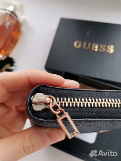 Кошелек женский guess