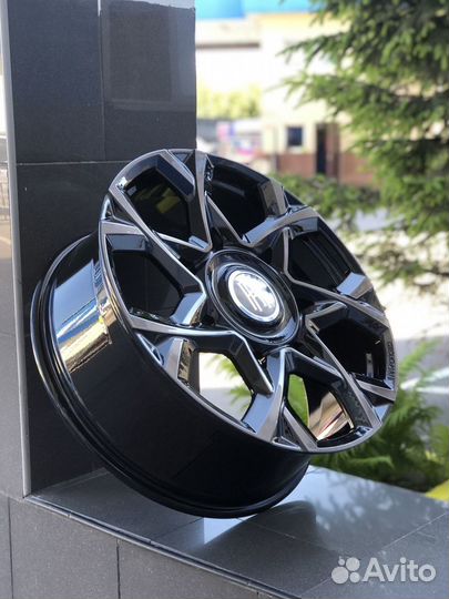 Ковка R22 GT Forged на Rolls-Royce Wraith, Dawn