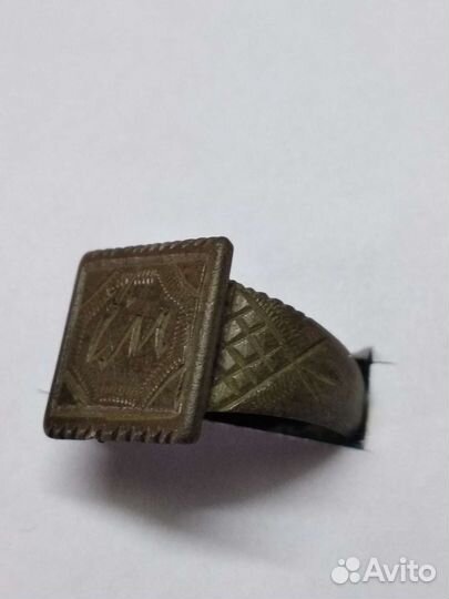 Старинный перстень