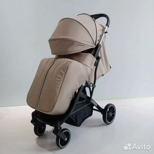 Прогулочная коляска Люксмам