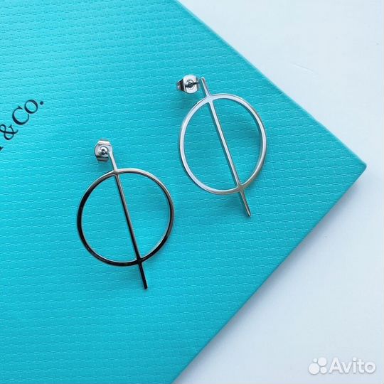 Новинка: серьги-минимализм