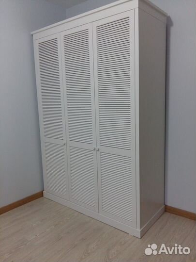 Шкаф жалюзийный под ключ