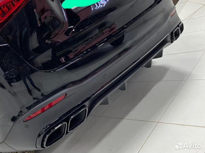 Черный диффузор AMG 63 gls 167