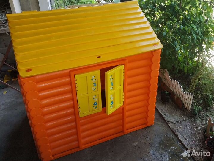 Детский игровой пластиковый домик