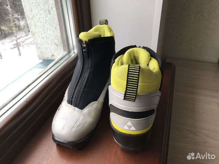 Лыжные ботинки Fischer 35