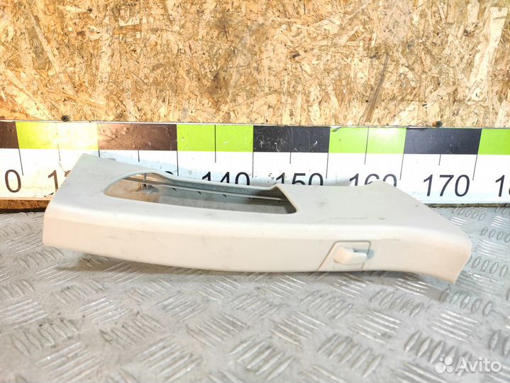 Обшивка стойки правая Skoda Octavia 2004 2013