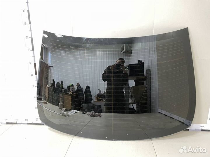 Стекло заднее Toyota Corolla E150 2006-2013