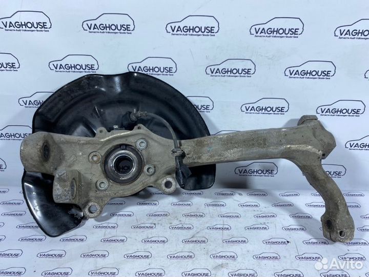 Кулак поворотный передний левый Audi A6 C6 3.2 BYU