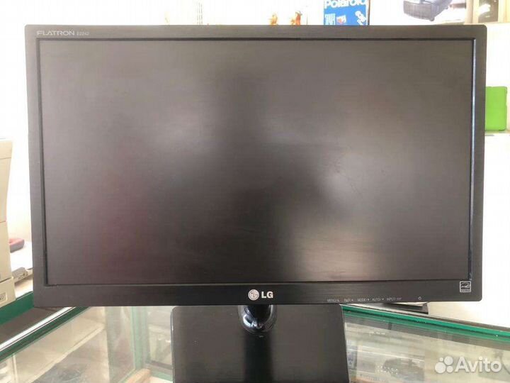 Монитор LG flatron E2242C