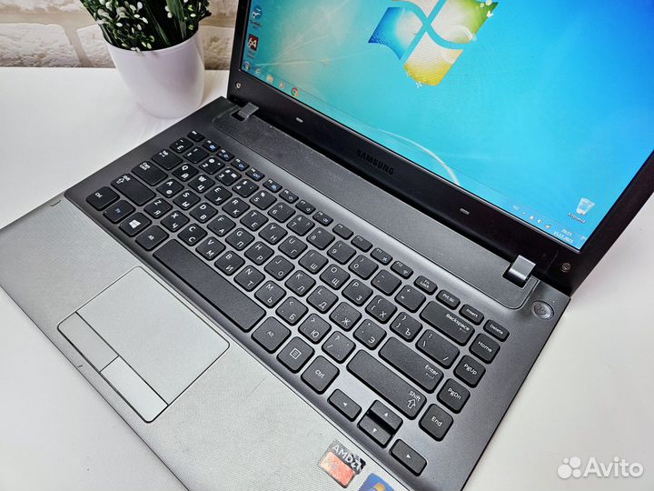 Ноутбук Samsung