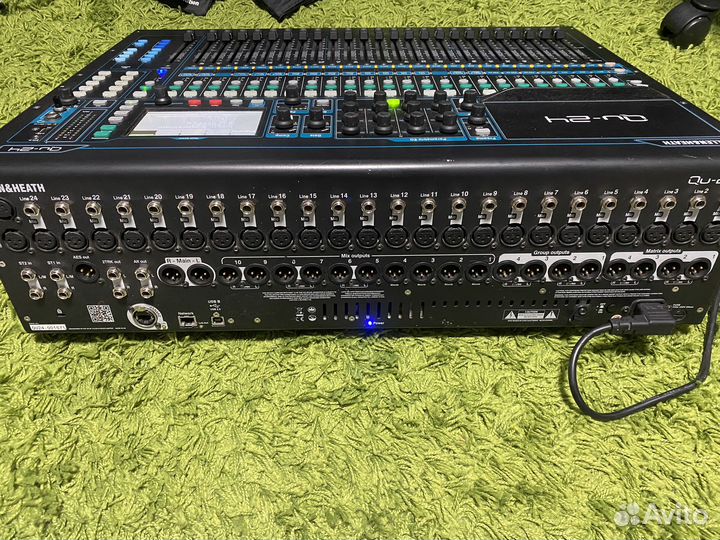 Микшерный пульт Allen&Heath Qu-24; A&H