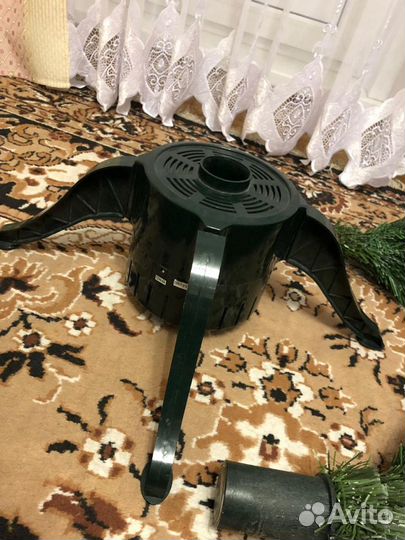 Елка искусственная