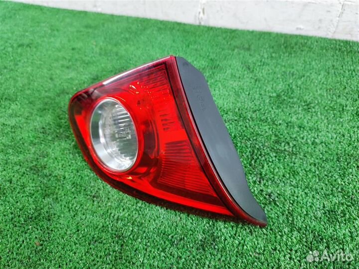Фонарь задний внутренний левый Nissan Qashqai J10