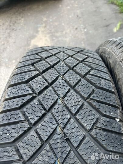 Continental ContiVikingContact 7 225/55 R19 103T