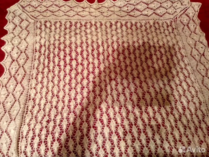 Платок пуховый. Ажурный, белый