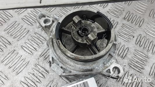 Насос вакуумный BMW 3 E46 (GBE13KX01)