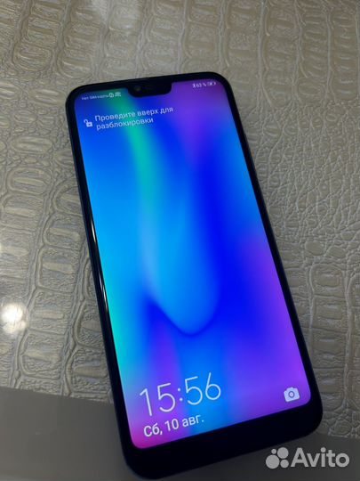 HONOR 10, 4/64 ГБ